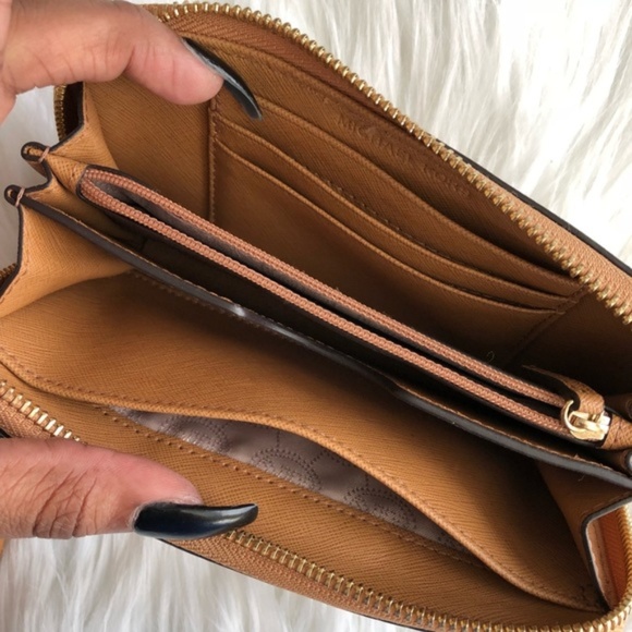 Michael Kors Wristlet - Picture 2 of 4